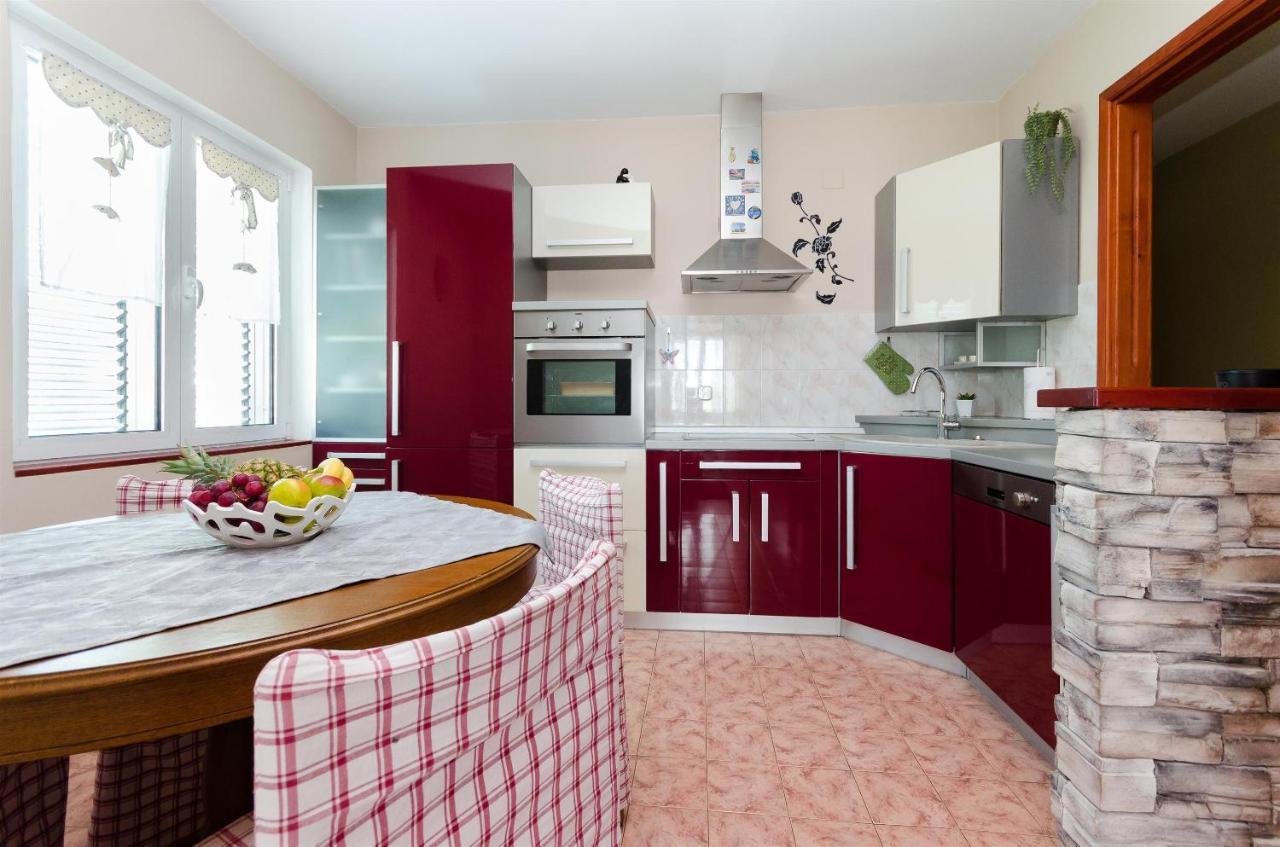Apartments Marotin Palit Екстериор снимка