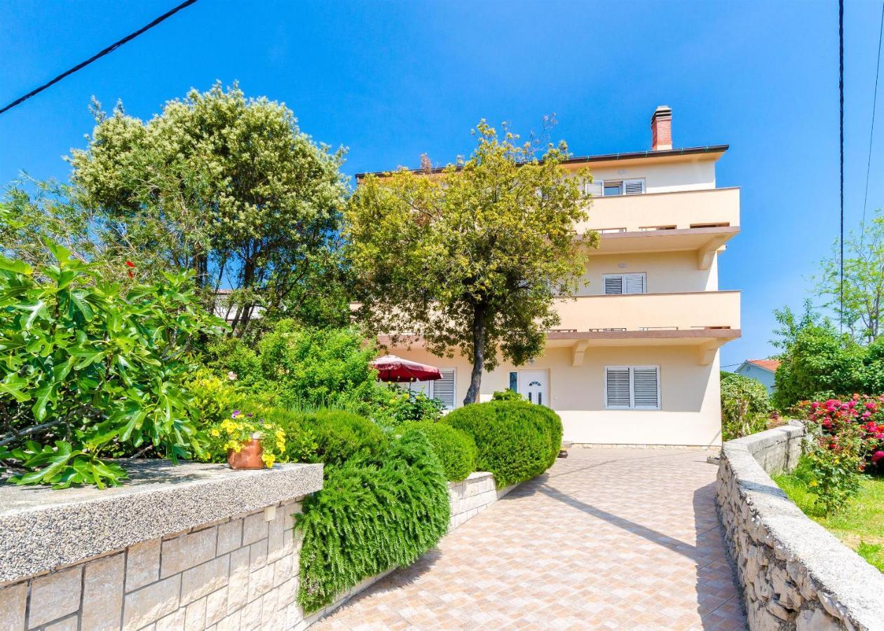 Apartments Marotin Palit Екстериор снимка