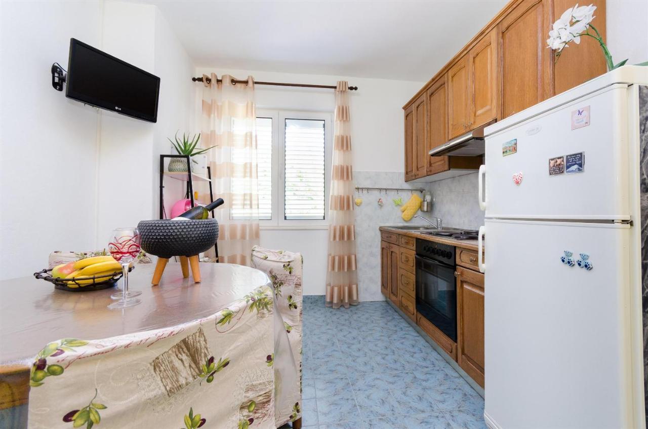 Apartments Marotin Palit Екстериор снимка