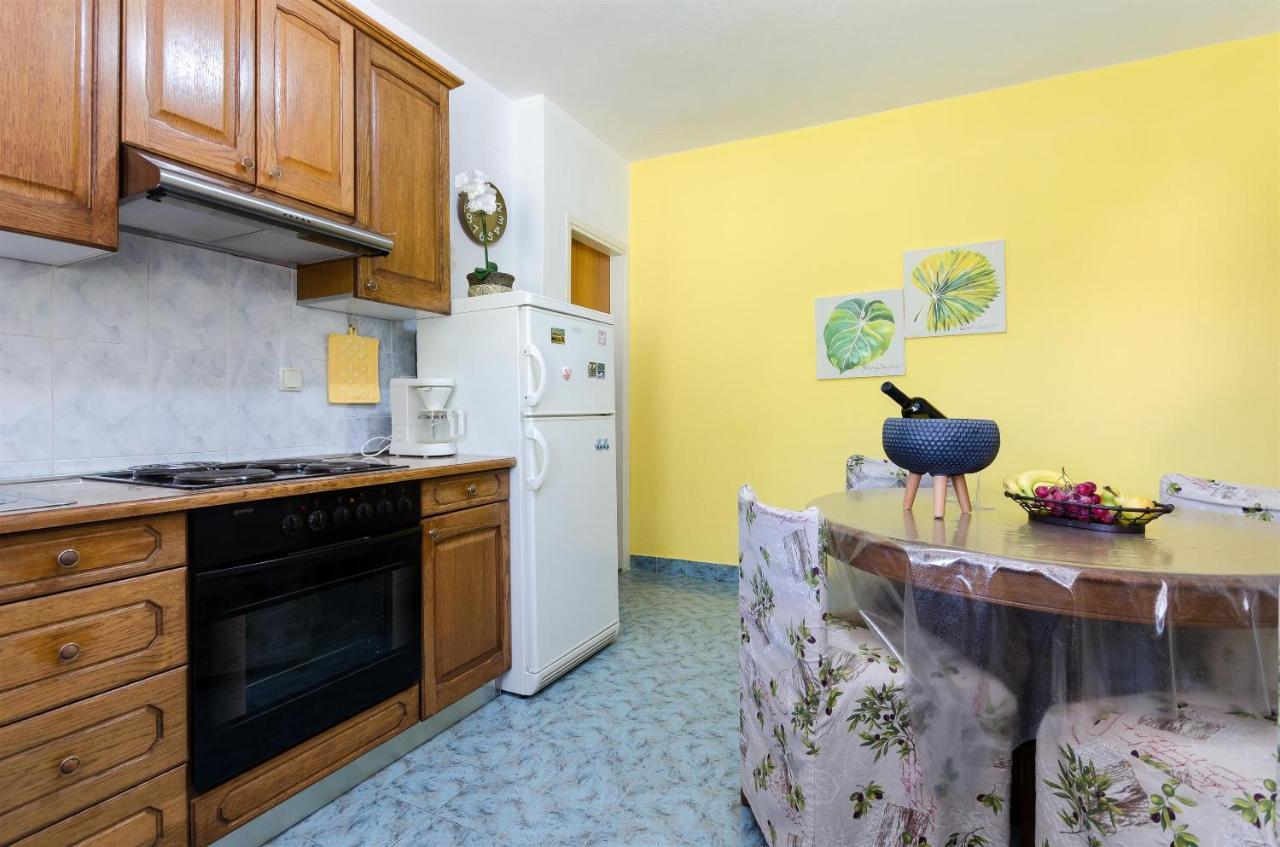 Apartments Marotin Palit Екстериор снимка